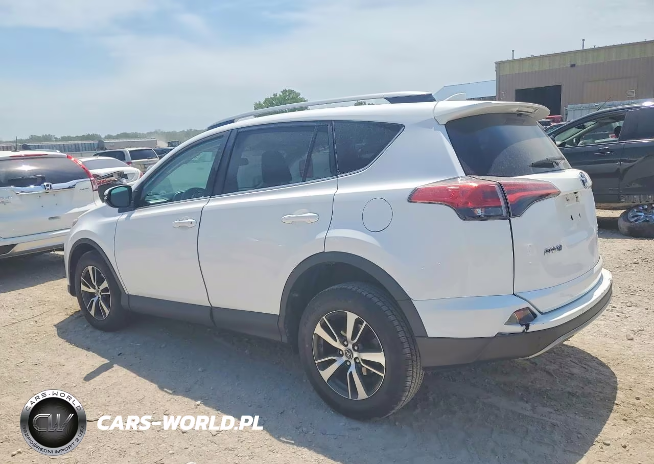 2017 Toyota Rav4 Xle VIN:2T3RFREV6HW666382 - 2