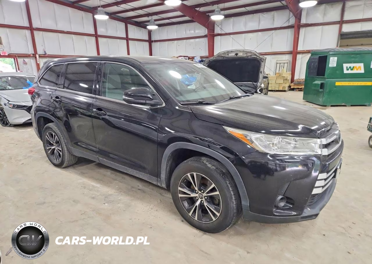 2019 Toyota Highlander Le VIN:5TDZARFH2KS043051 - 4