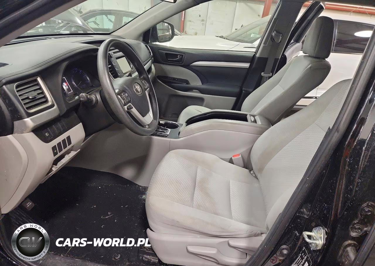 2019 Toyota Highlander Le VIN:5TDZARFH2KS043051 - 7