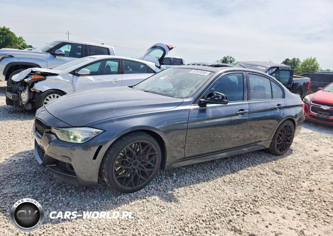 2015 BMW 335 Xi – zdjęcie 1 z 12