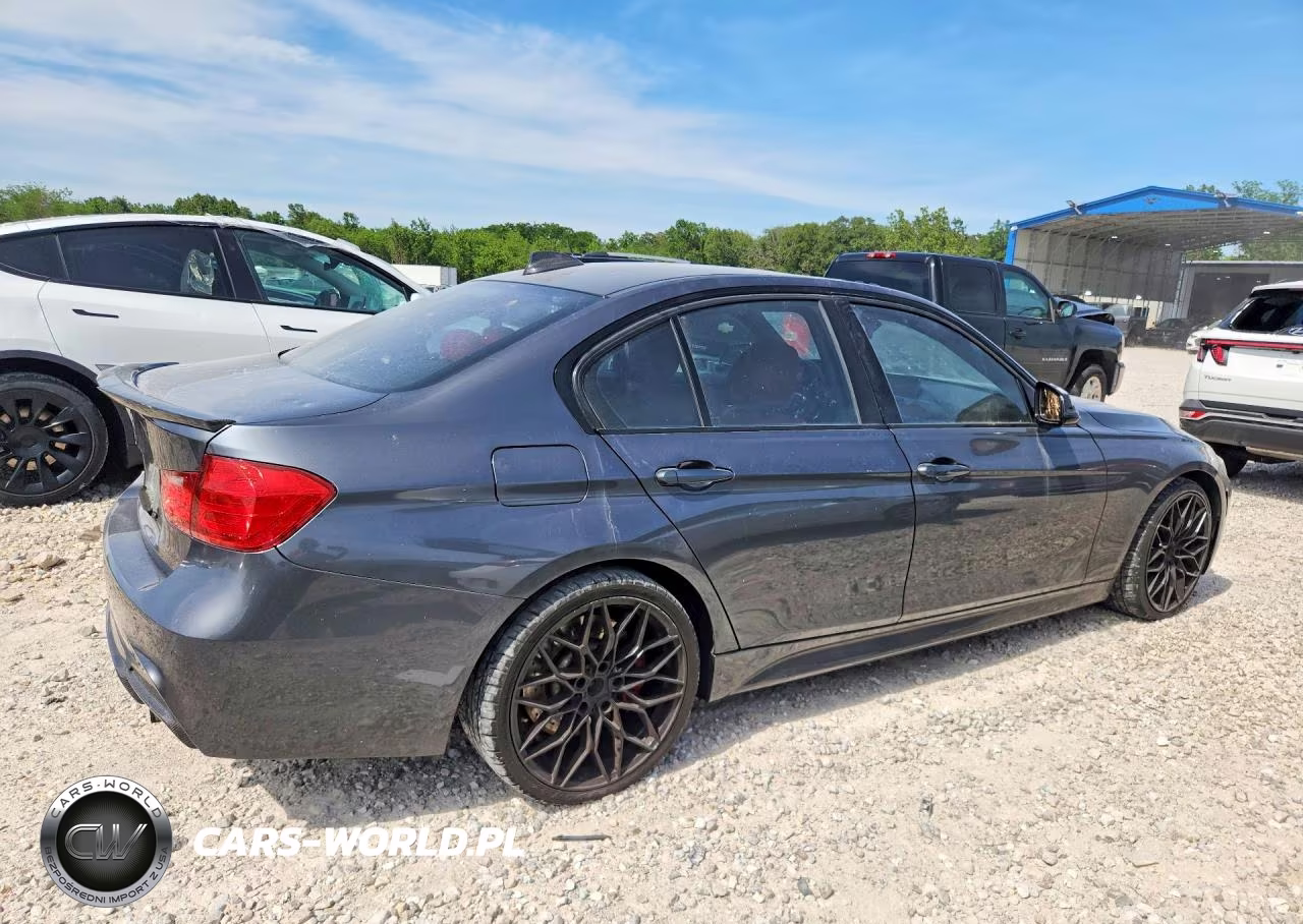 2015 BMW 335 Xi VIN:WBA3B9C56FF589514 - 3
