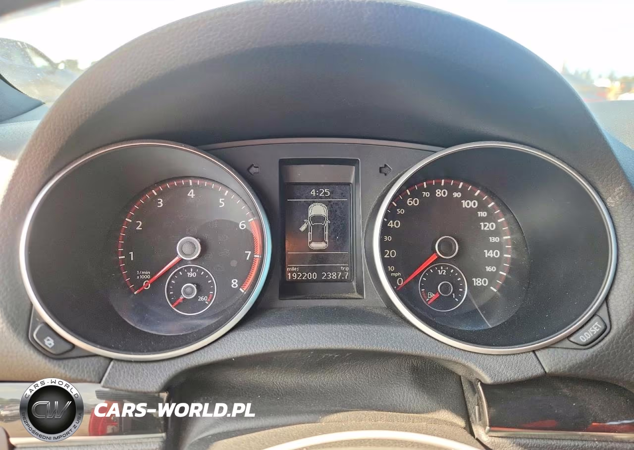 2012 Volkswagen Gti VIN:WVWEV7AJ0CW015218 - 9