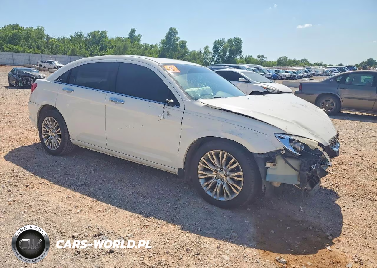 2011 Chrysler 200 VIN:1C3BC2FG9BN505464 - 4