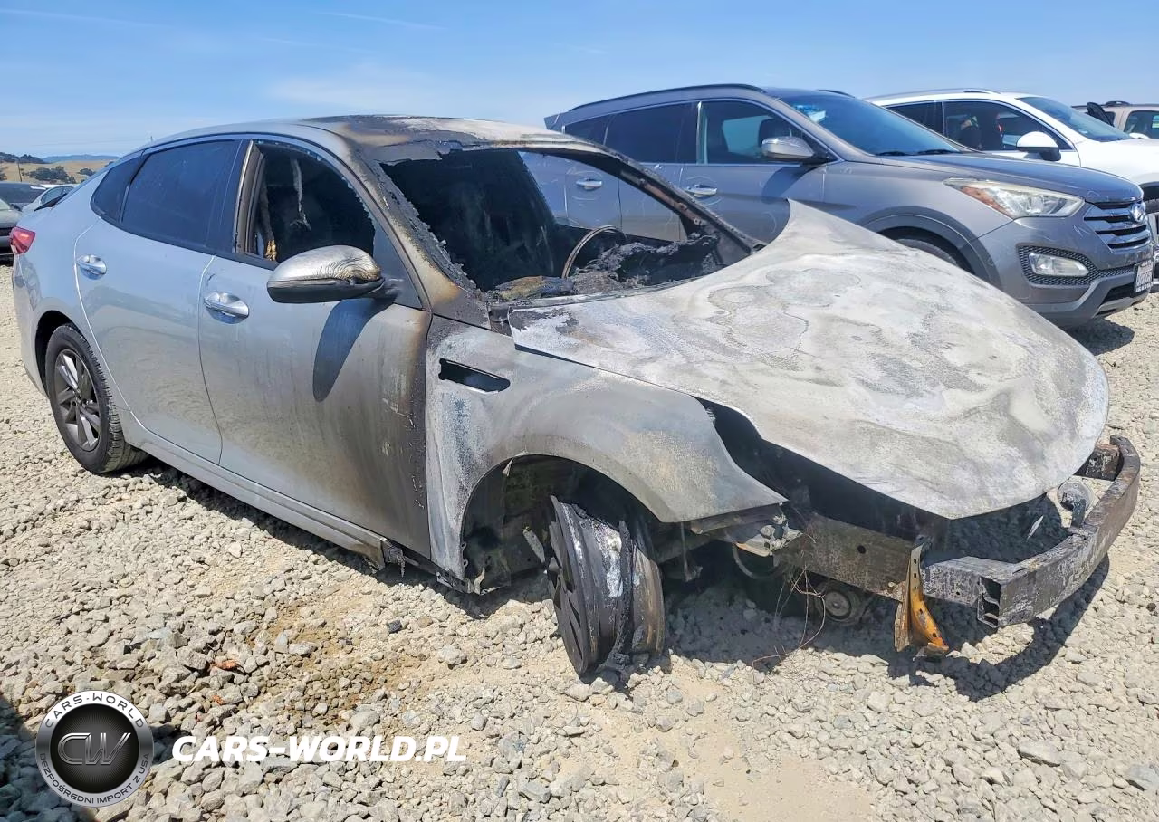 2019 Kia Optima Lx VIN:5XXGT4L30KG323095 - 4