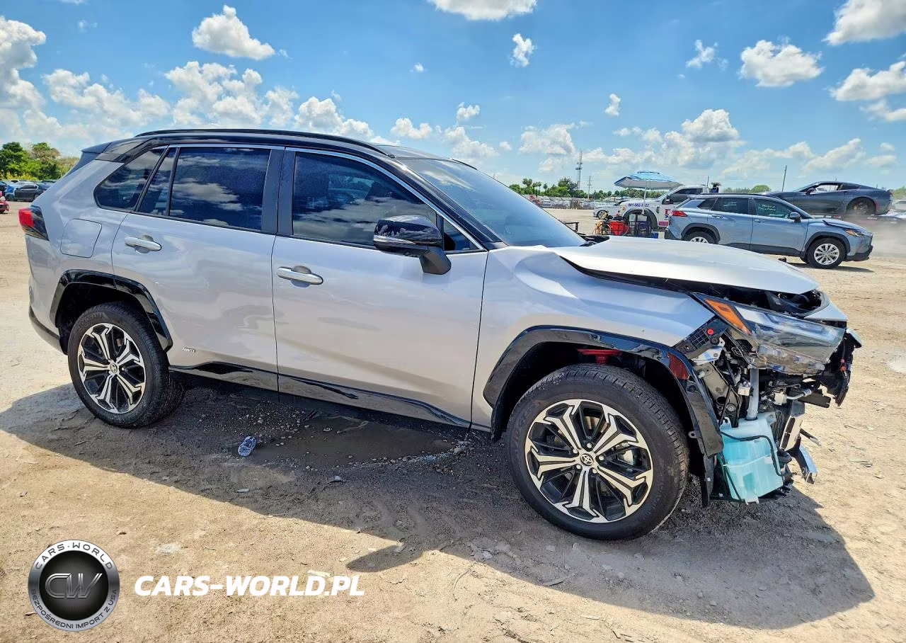 2025 Toyota Rav4 Xse VIN:JTMFB3FV0SD282578 - 4