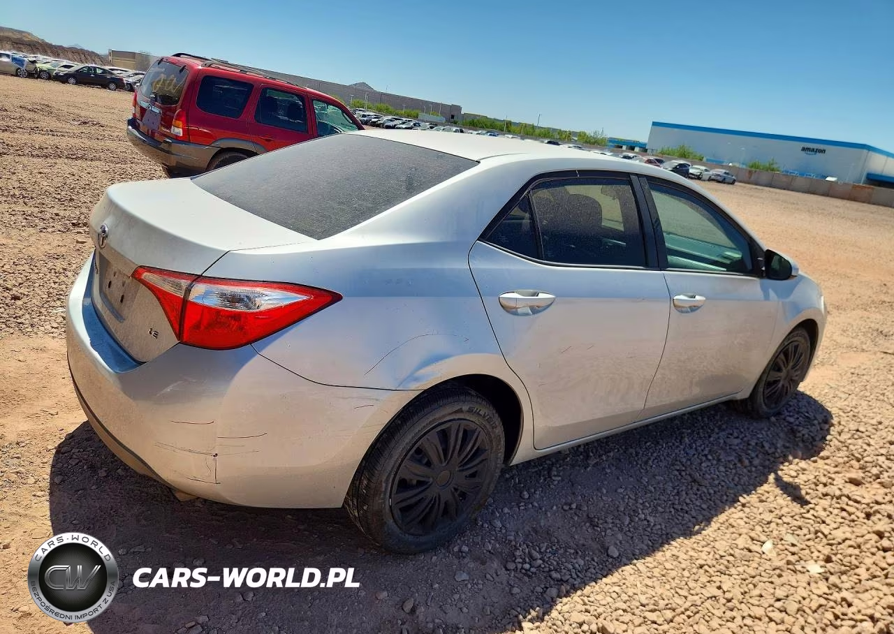 2016 Toyota Corolla Le VIN:5YFBURHEXGP558181 - 3
