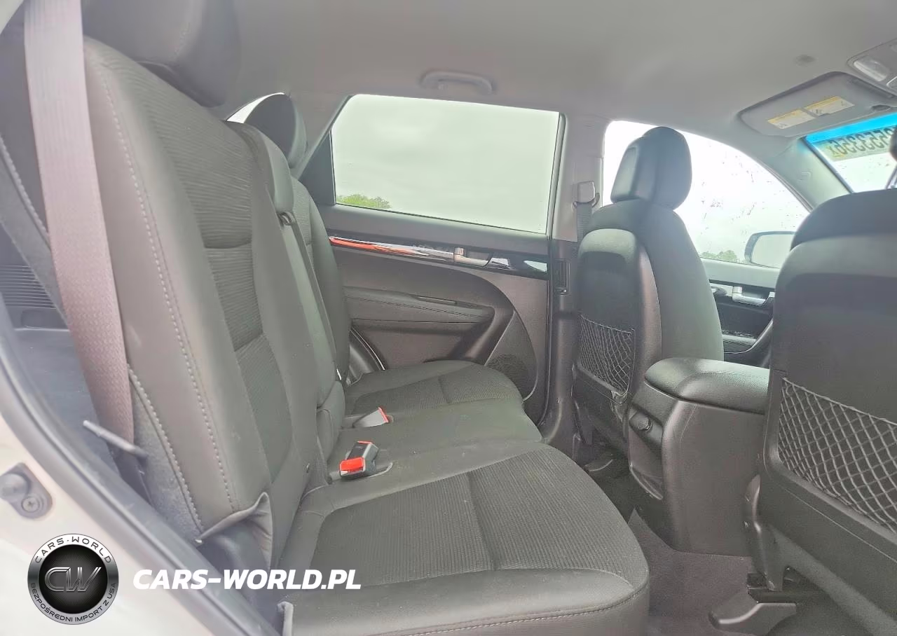 2015 Kia Sorento Lx VIN:5XYKT3A67FG618651 - 11