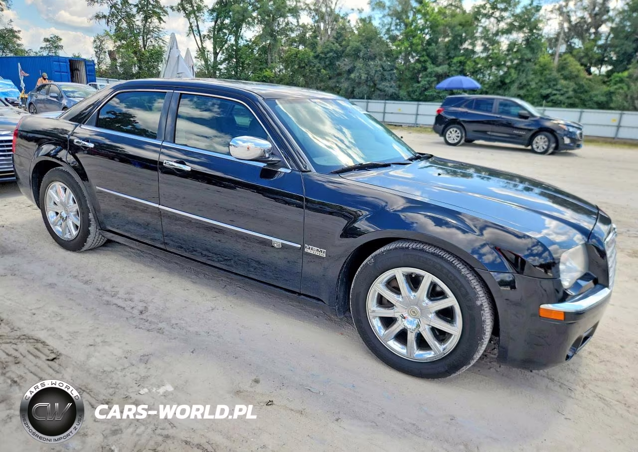 2009 Chrysler 300C VIN:2C3KA63TX9H565643 - 4