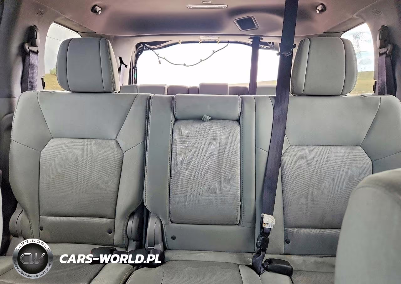 2015 Honda Pilot Lx VIN:5FNYF4H29FB062313 - 10