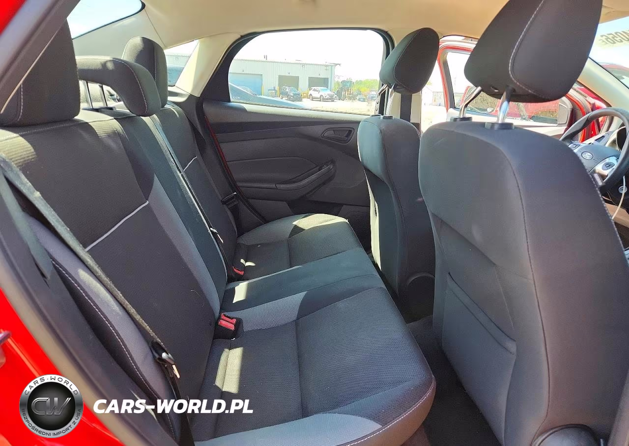 2012 Ford Focus Se VIN:1FAHP3F20CL370432 - 10