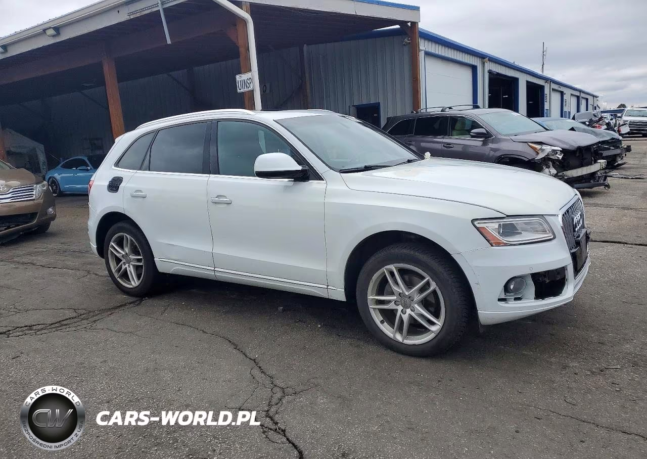 2016 Audi Q5 Premium Plus VIN:WA1L2AFP8GA130639 - 4