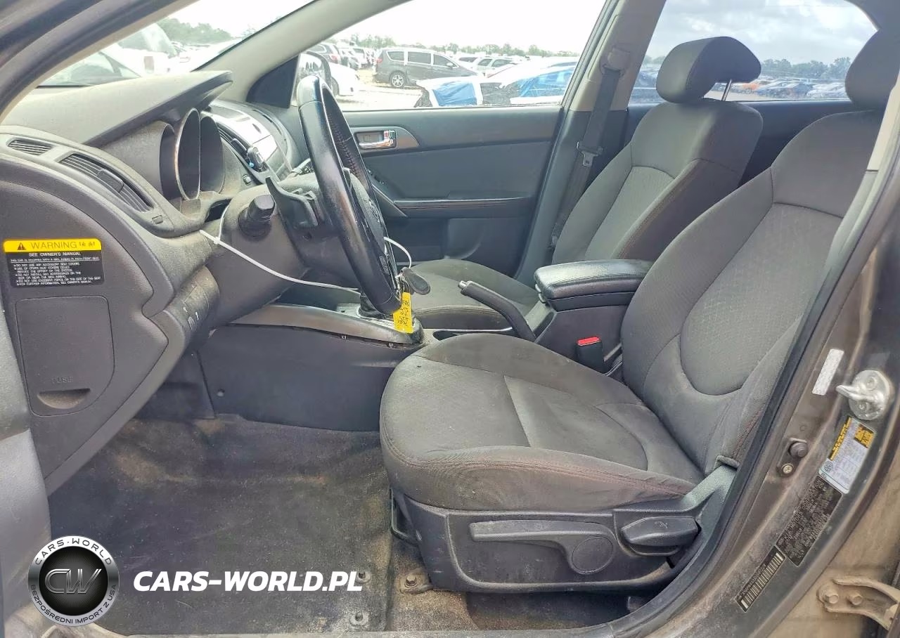 2013 Kia Forte VIN:KNAFW4A31D5687228 - 7
