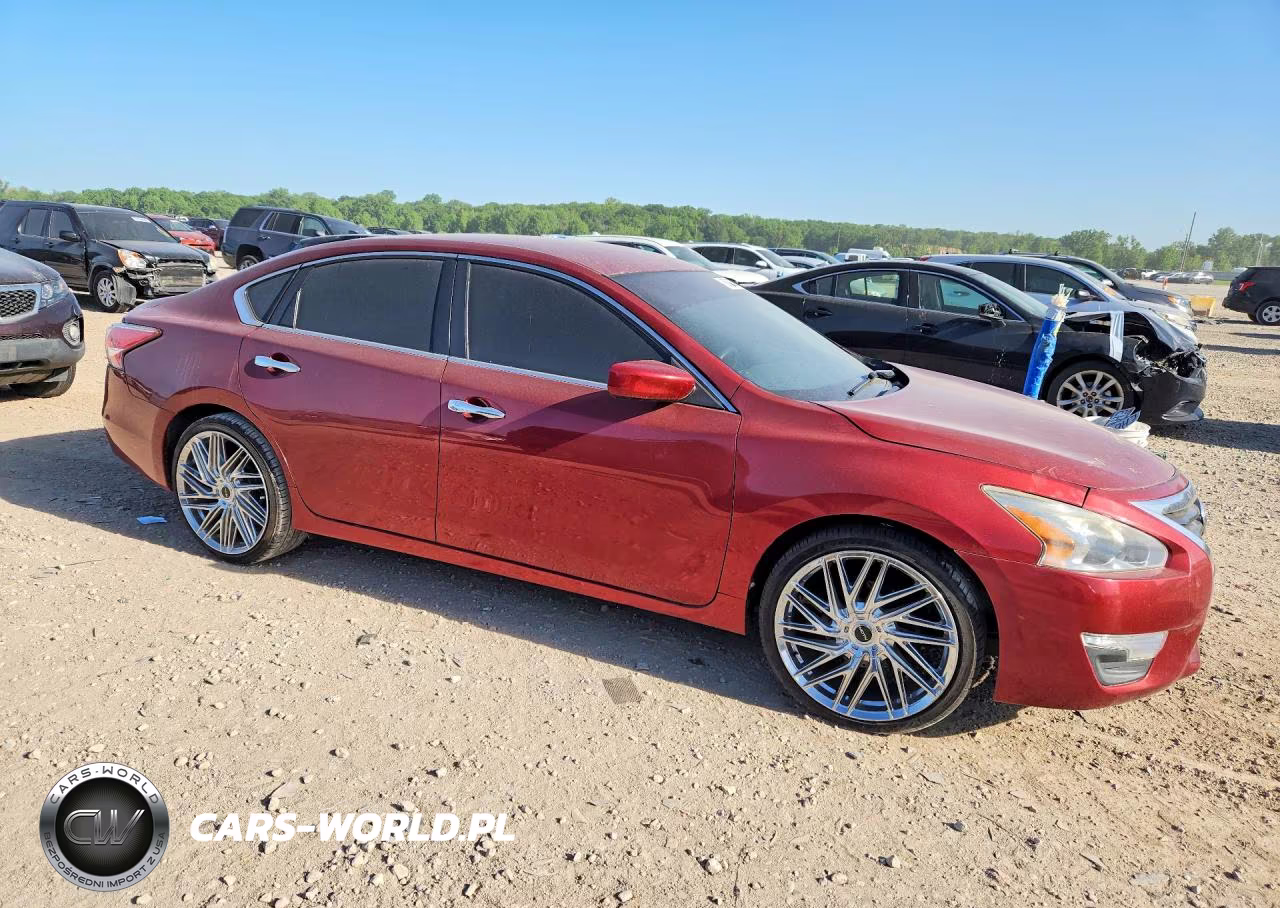 2013 Nissan Altima 2.5 VIN:1N4AL3AP7DC149024 - 4
