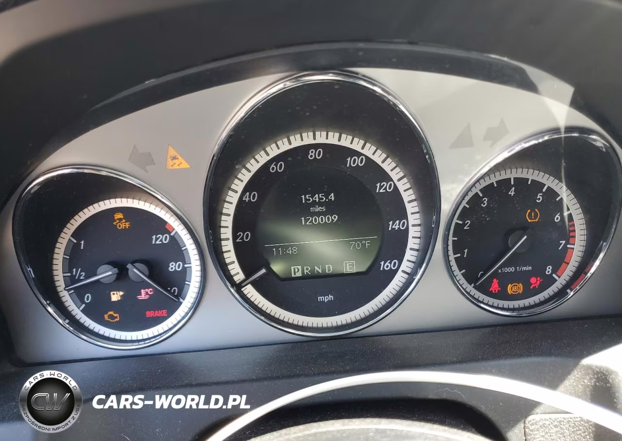 2011 Mercedes-Benz C 300 4Matic VIN:WDDGF8BB5BR153214 - 9