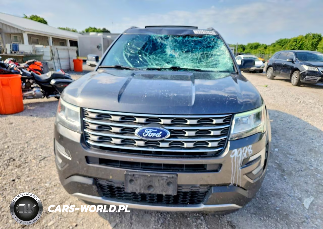 2017 Ford Explorer Xlt VIN:1FM5K7D82HGB69928 - 5