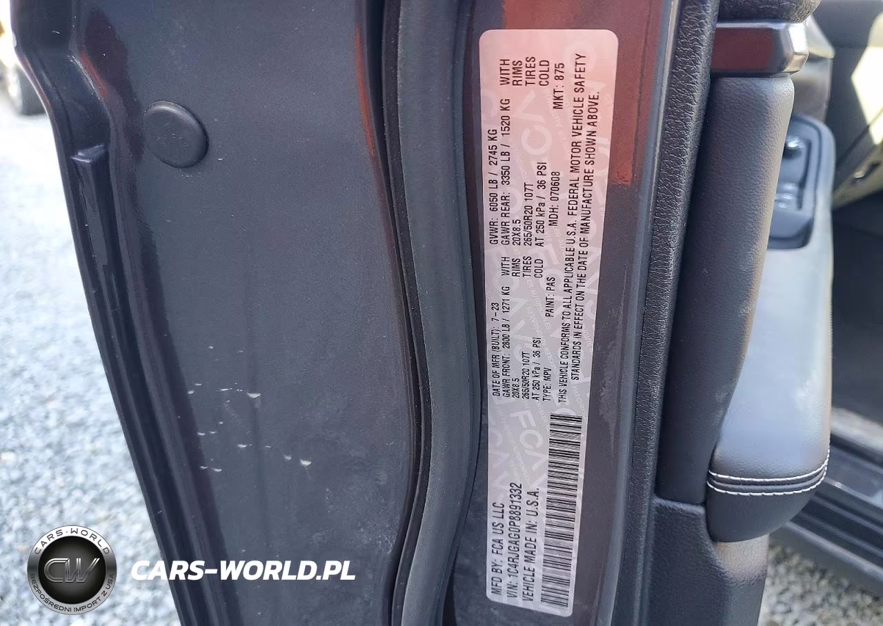 2023 Jeep Grand Cherokee Laredo VIN:1C4RJGAG0P8891332 - 13
