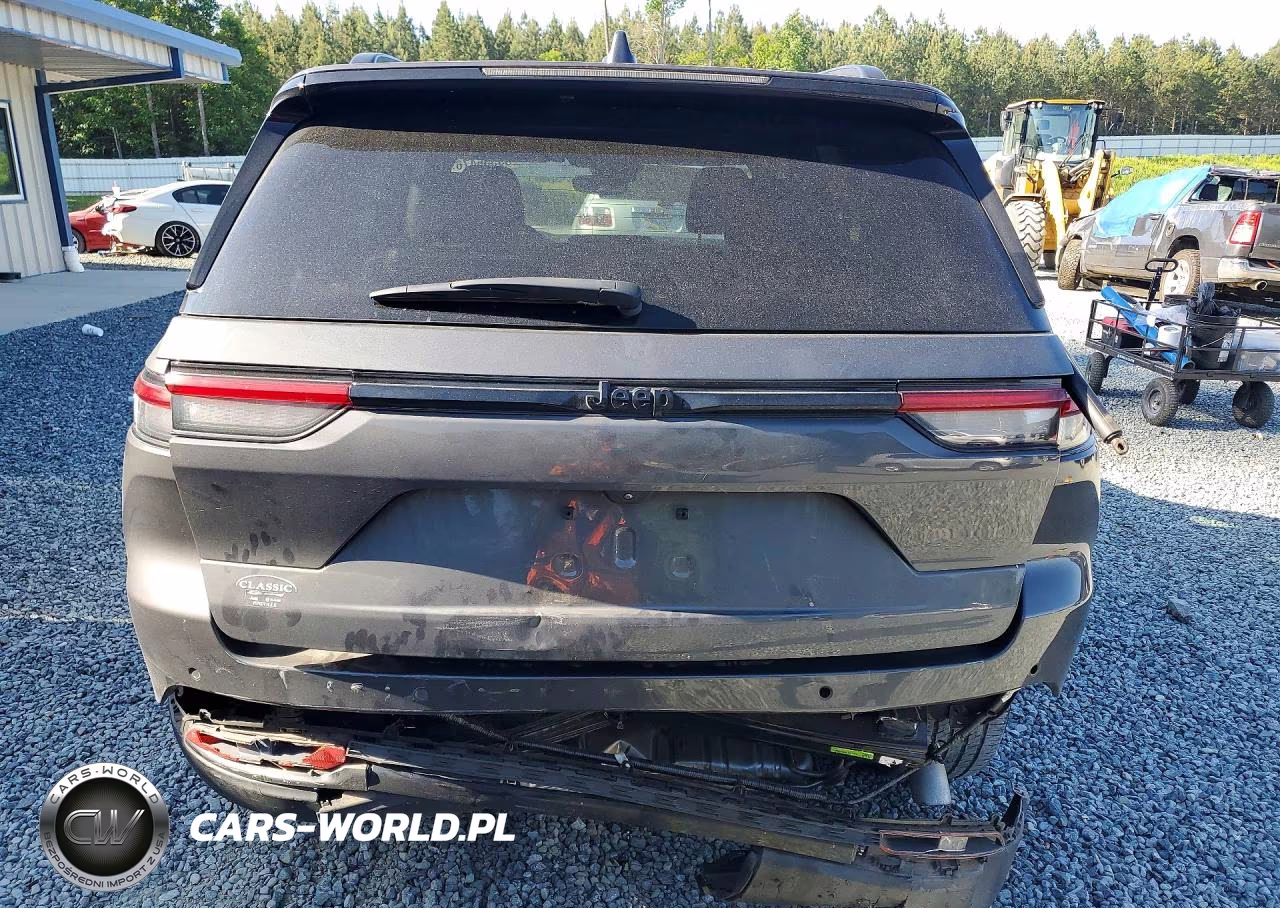 2023 Jeep Grand Cherokee Laredo VIN:1C4RJGAG0P8891332 - 6