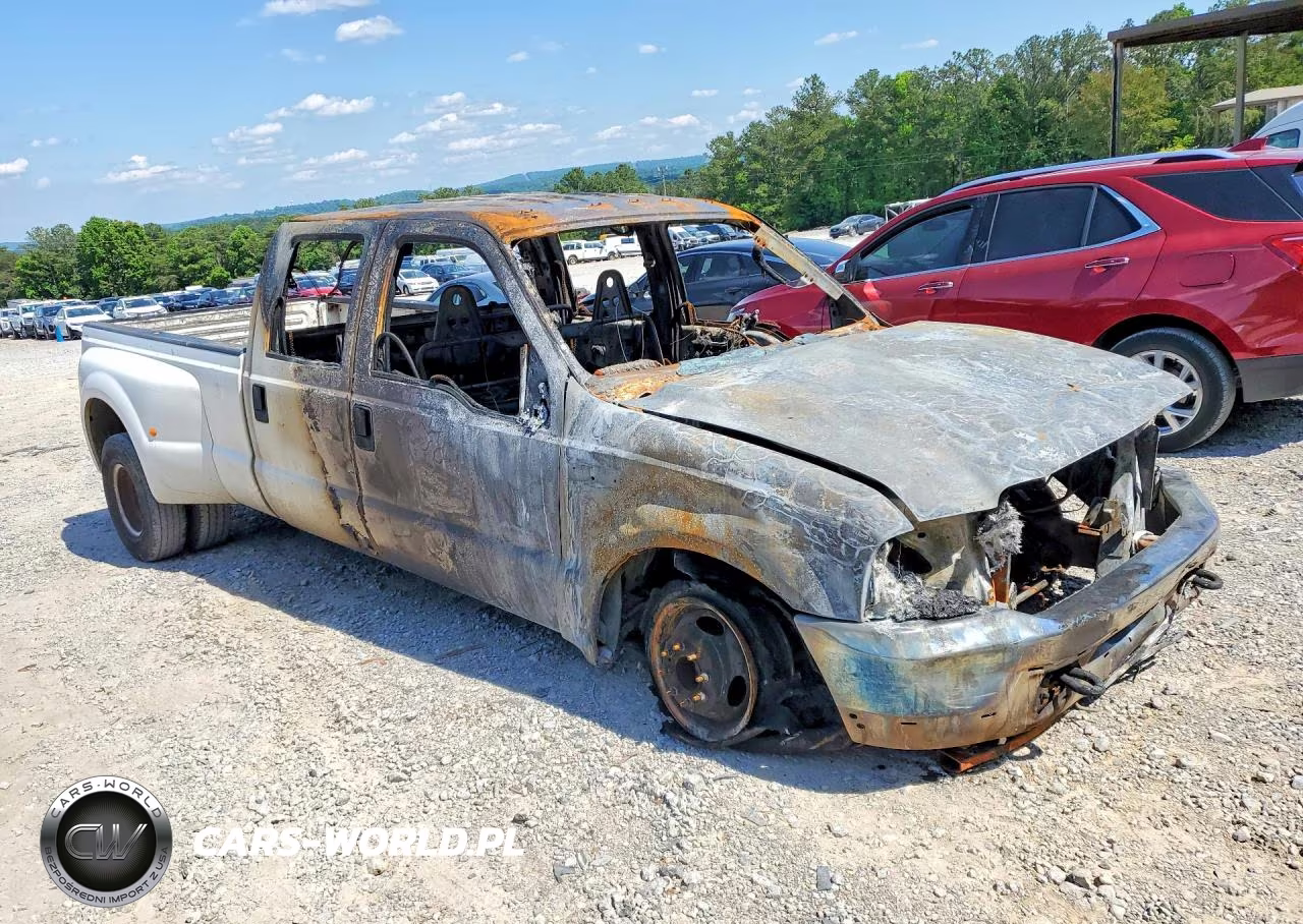 2003 Ford F350 Super Duty VIN:1FTWW32F03EA95596 - 4