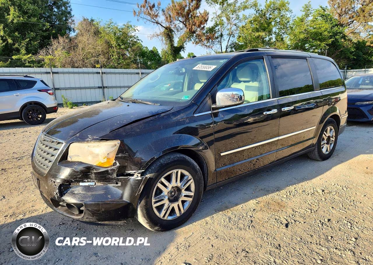 2010 Chrysler Town & Country Limited – zdjęcie 1 z 13