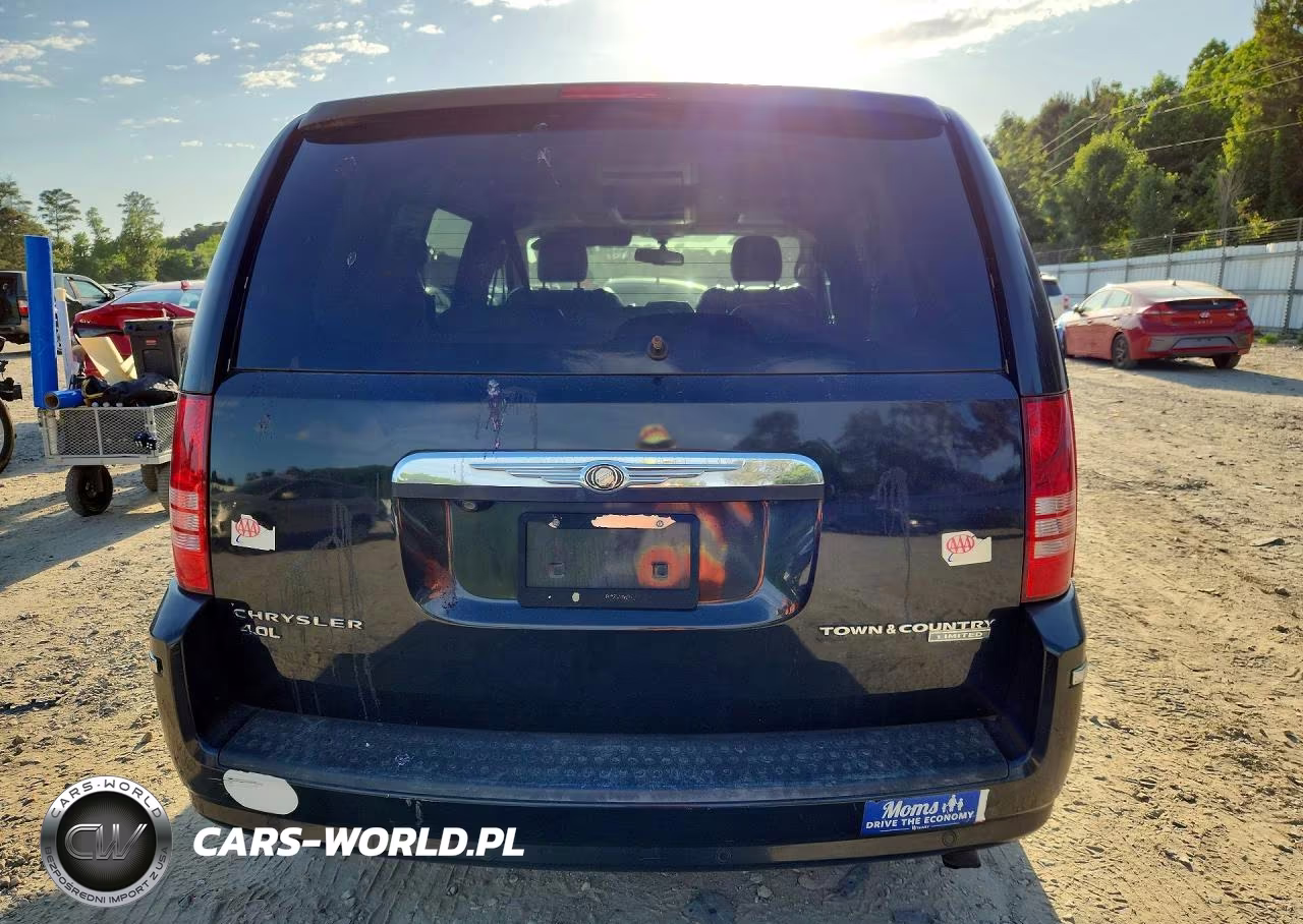 2010 Chrysler Town & Country Limited VIN:2A4RR6DX0AR133852 - 6