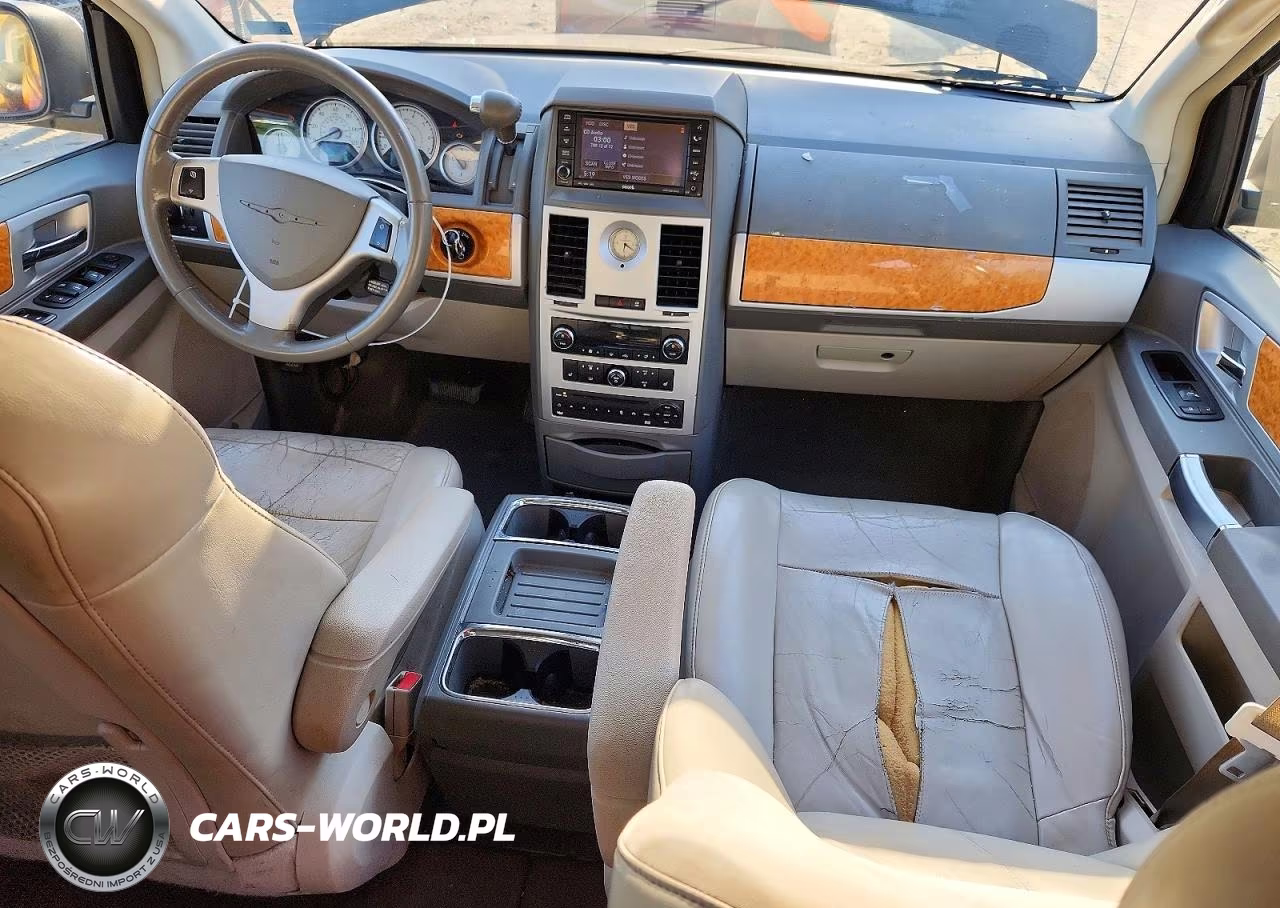 2010 Chrysler Town & Country Limited VIN:2A4RR6DX0AR133852 - 8