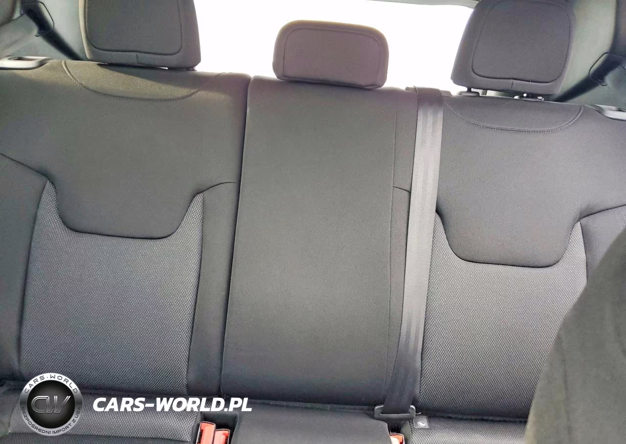 2020 Jeep Renegade Sport VIN:ZACNJBAB5LPL13202 - 10