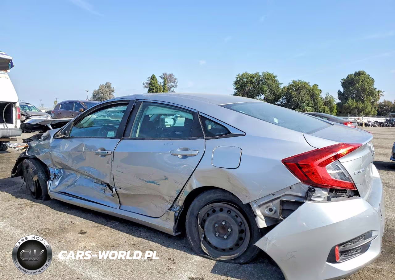 2019 Honda Civic VIN:2HGFC2F60KH540294 - 2