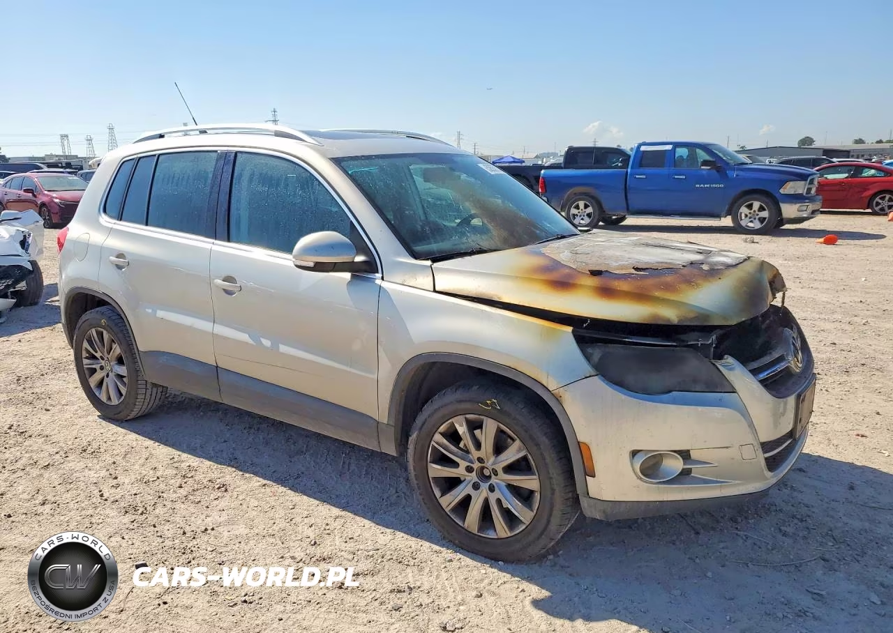 2009 Volkswagen Tiguan S VIN:WVGAV75N39W526826 - 4