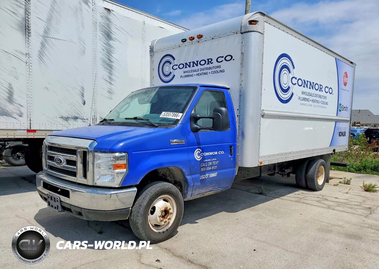 2016 Ford E450 Box Truck