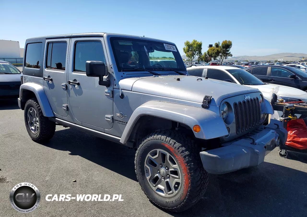 2013 Jeep Wrangler Unlimited Sport VIN:1C4HJWDG7DL598702 - 4