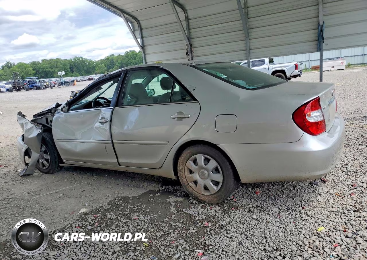 2002 Toyota Camry Le VIN:4T1BE32K42U051177 - 2