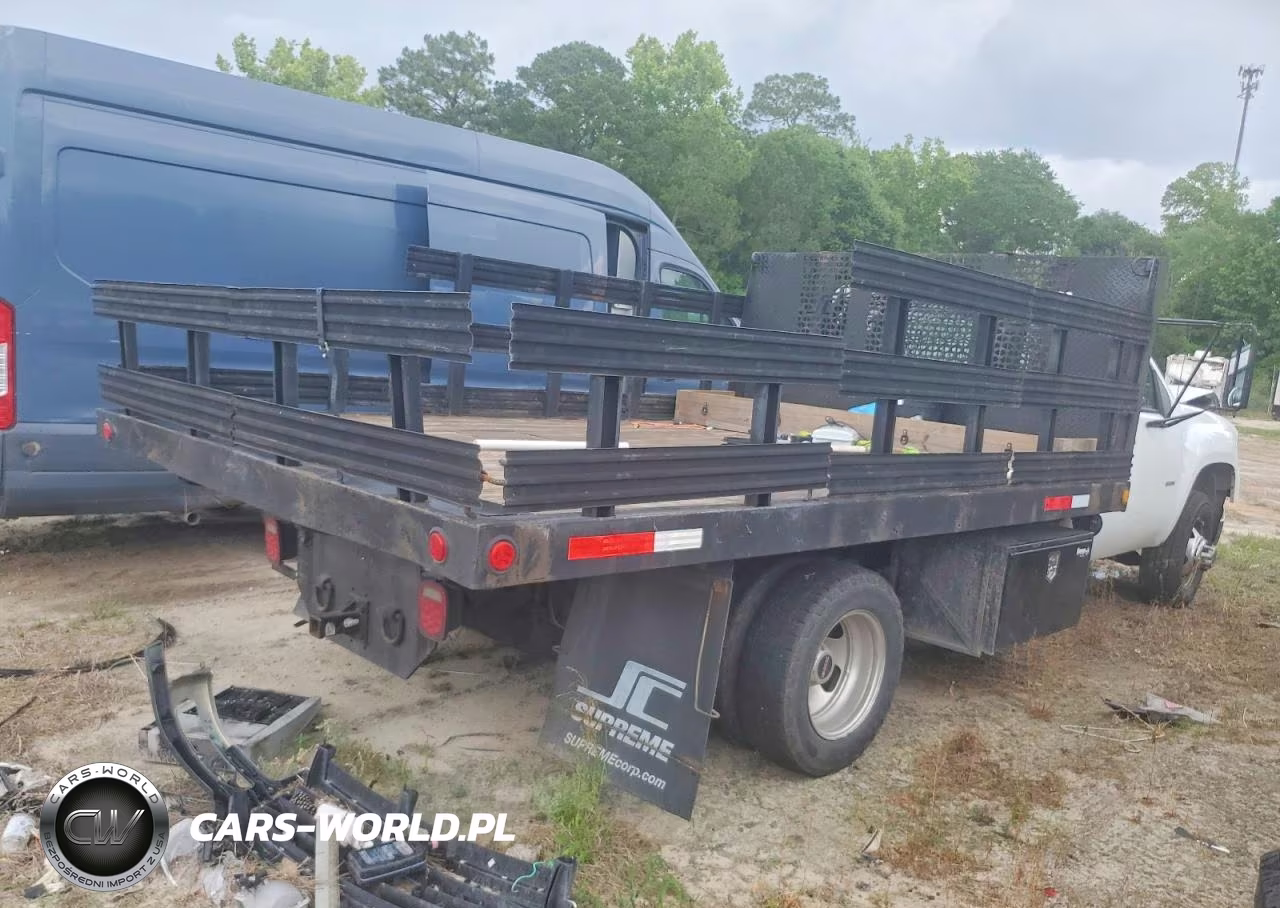 2008 GMC Sierra C3500 VIN:1GDJC346X8E133354 - 4