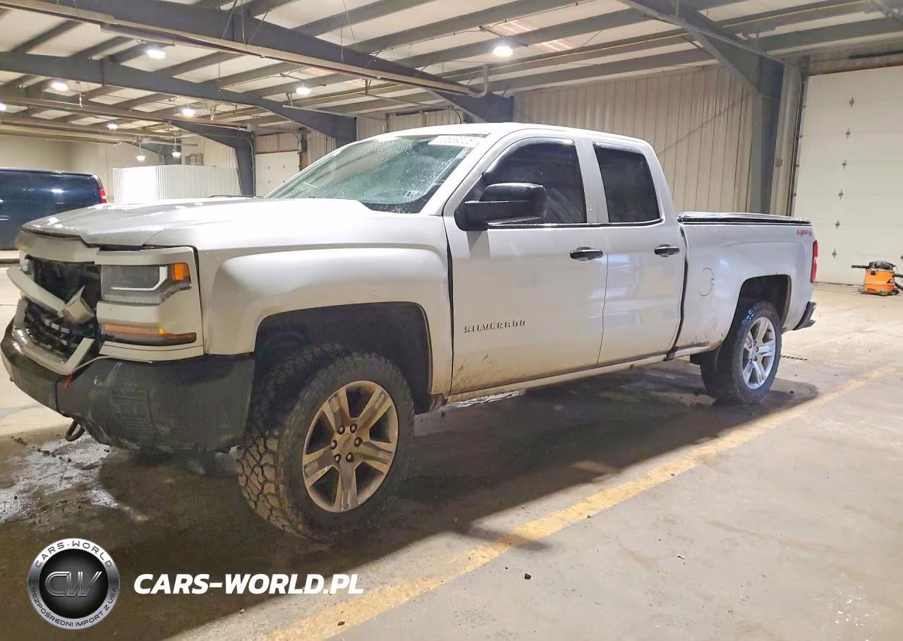 2017 Chevrolet Silverado K1500 Custom
