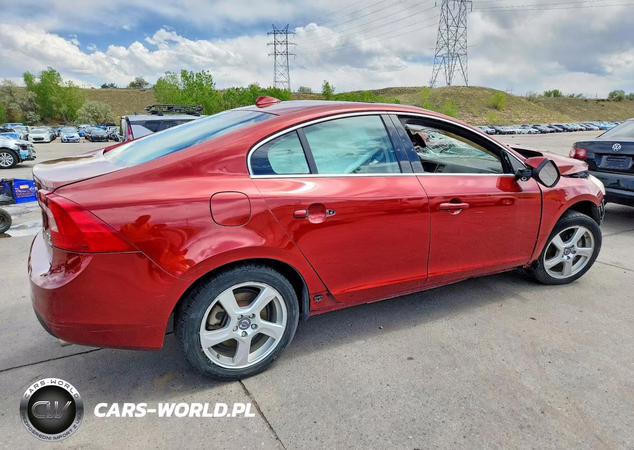 2013 Volvo S60 T5 VIN:YV1612FH3D2185942 - 3
