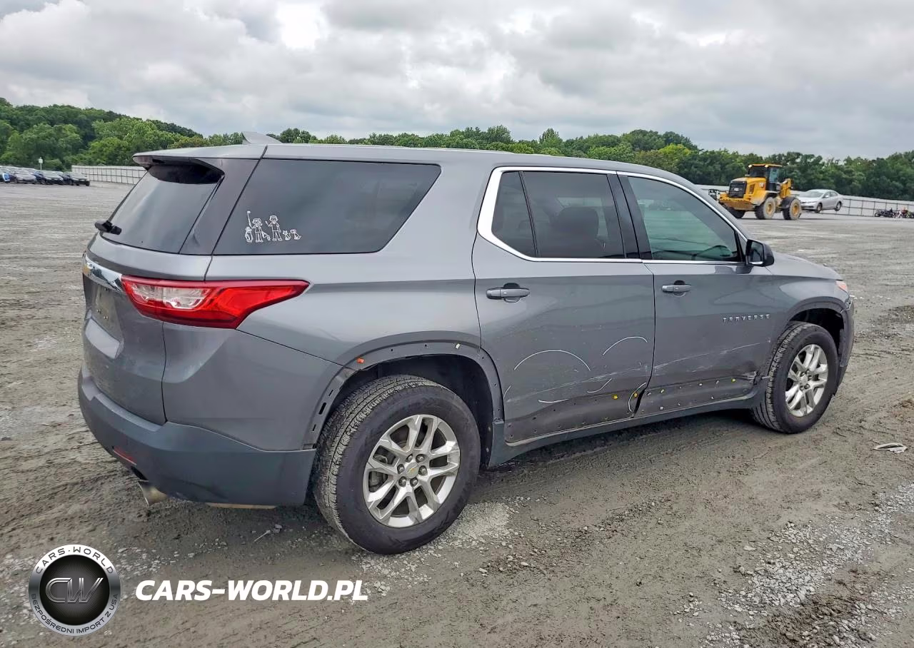2019 Chevrolet Traverse Ls VIN:1GNEVFKW3KJ226971 - 3