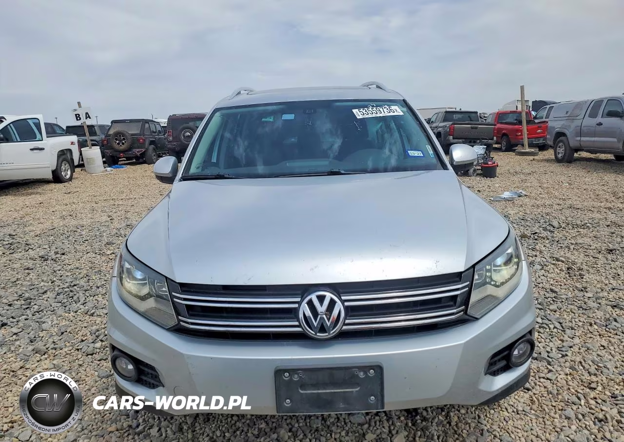 2016 Volkswagen Tiguan S VIN:WVGAV7AX2GW606364 - 5