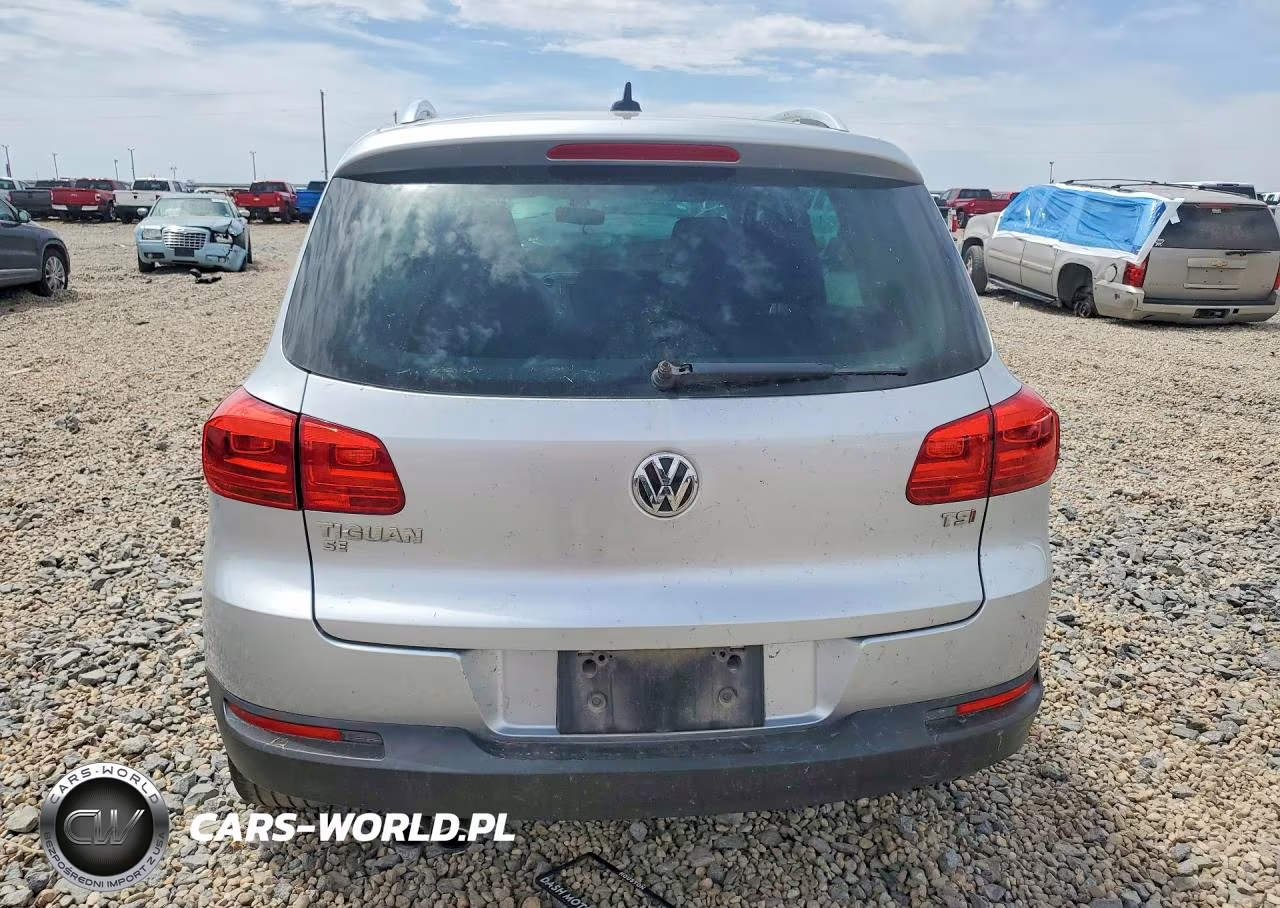 2016 Volkswagen Tiguan S VIN:WVGAV7AX2GW606364 - 6