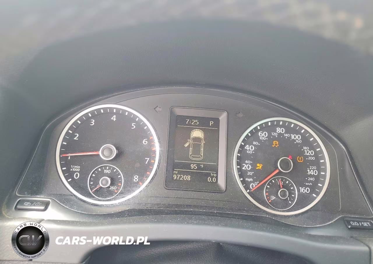 2016 Volkswagen Tiguan S VIN:WVGAV7AX2GW606364 - 9