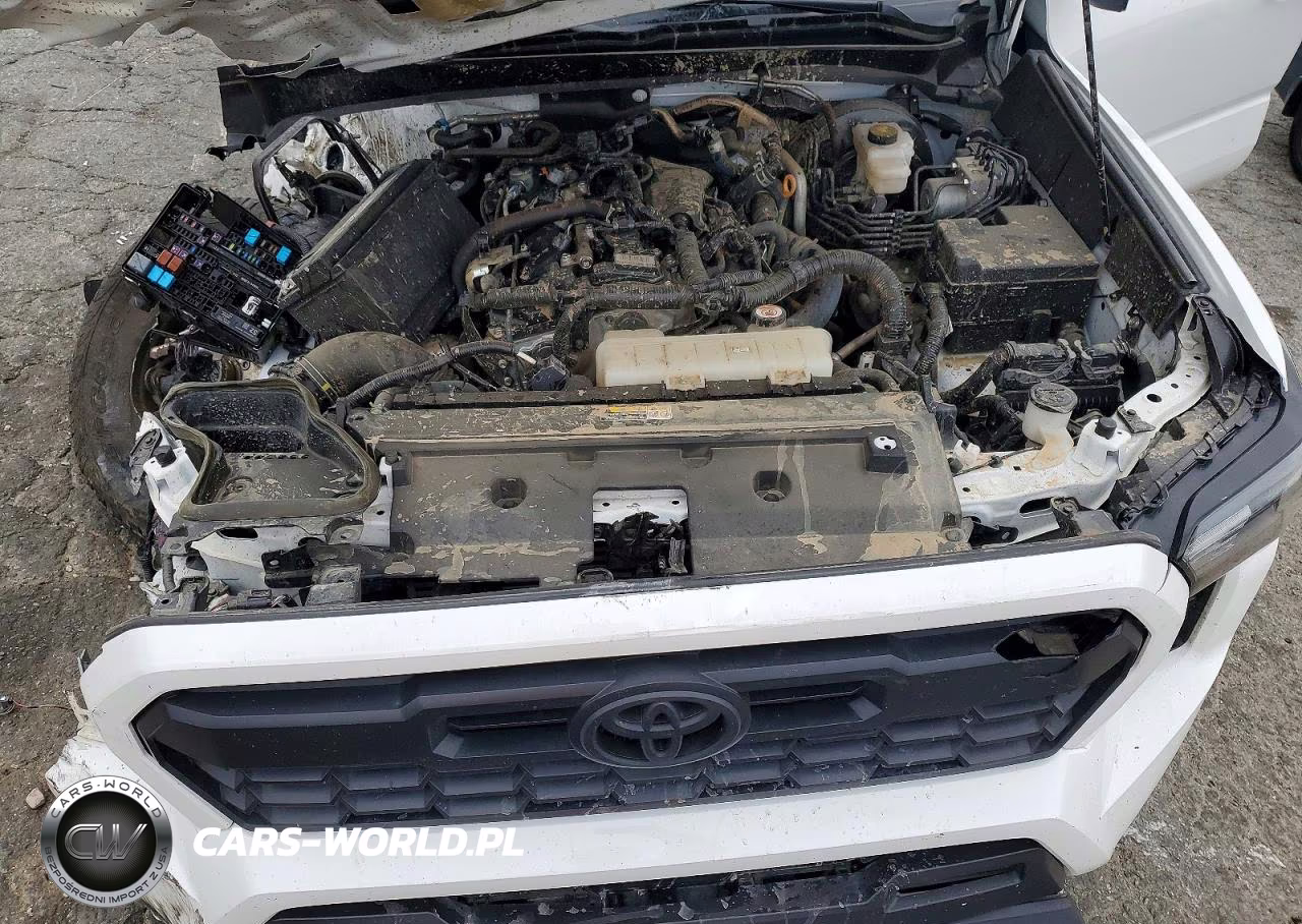 2025 Toyota Tacoma Trd Off-Road VIN:3TMLB5JN3SM154961 - 11