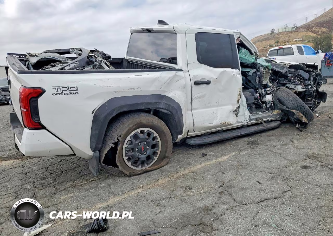 2025 Toyota Tacoma Trd Off-Road VIN:3TMLB5JN3SM154961 - 3