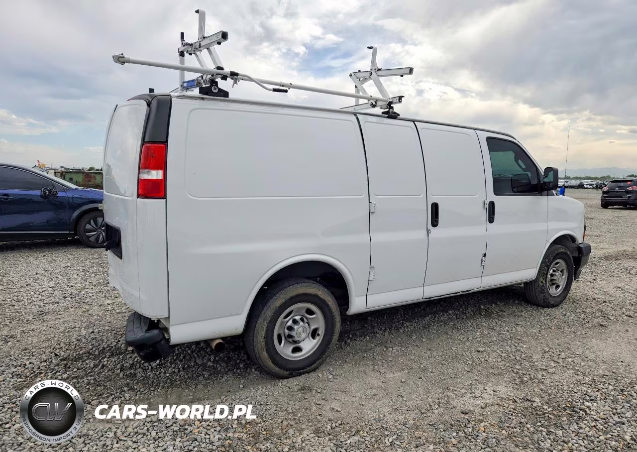 2019 Chevrolet Express G2500 VIN:1GCWGAFB0K1317729 - 3