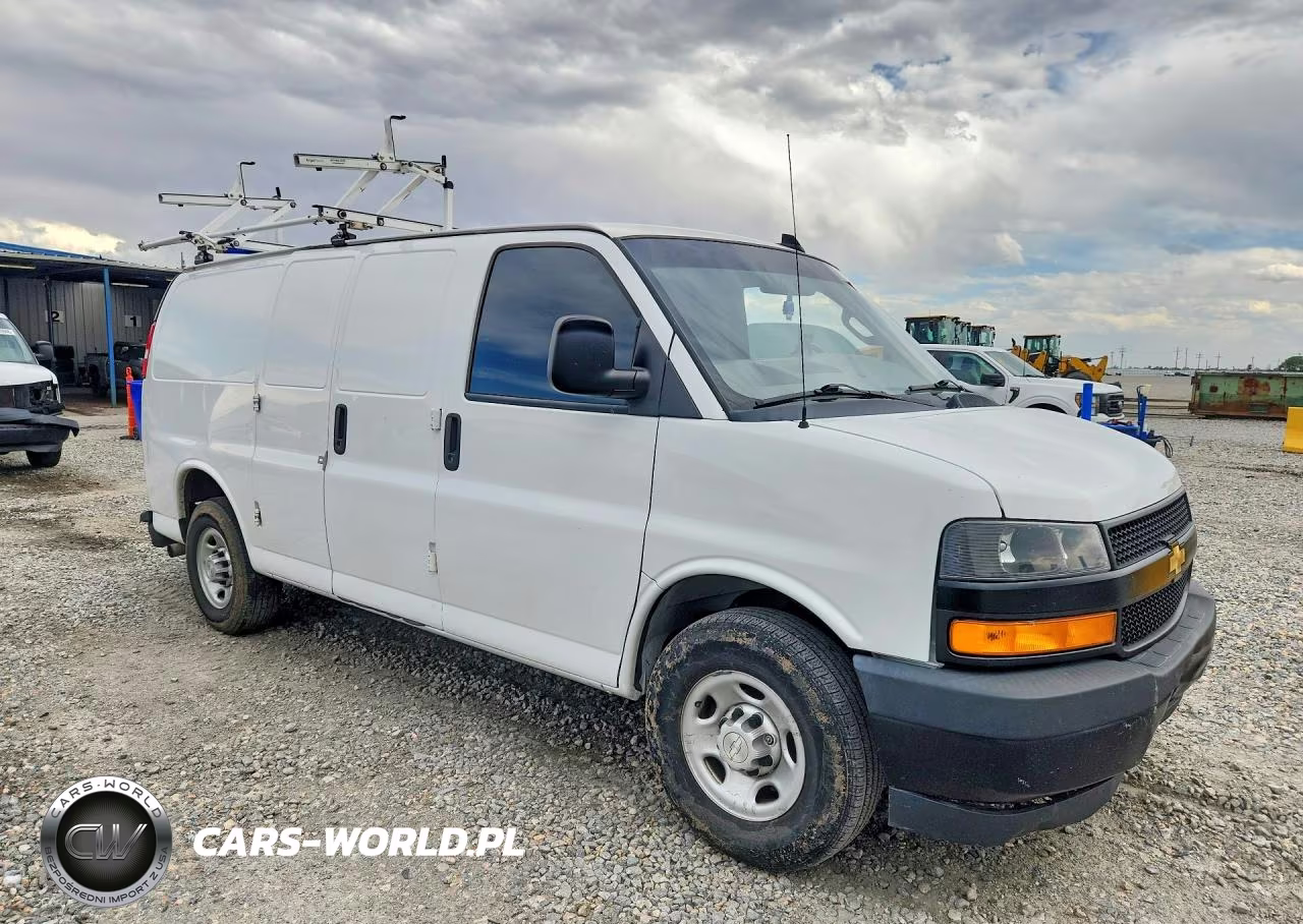 2019 Chevrolet Express G2500 VIN:1GCWGAFB0K1317729 - 4