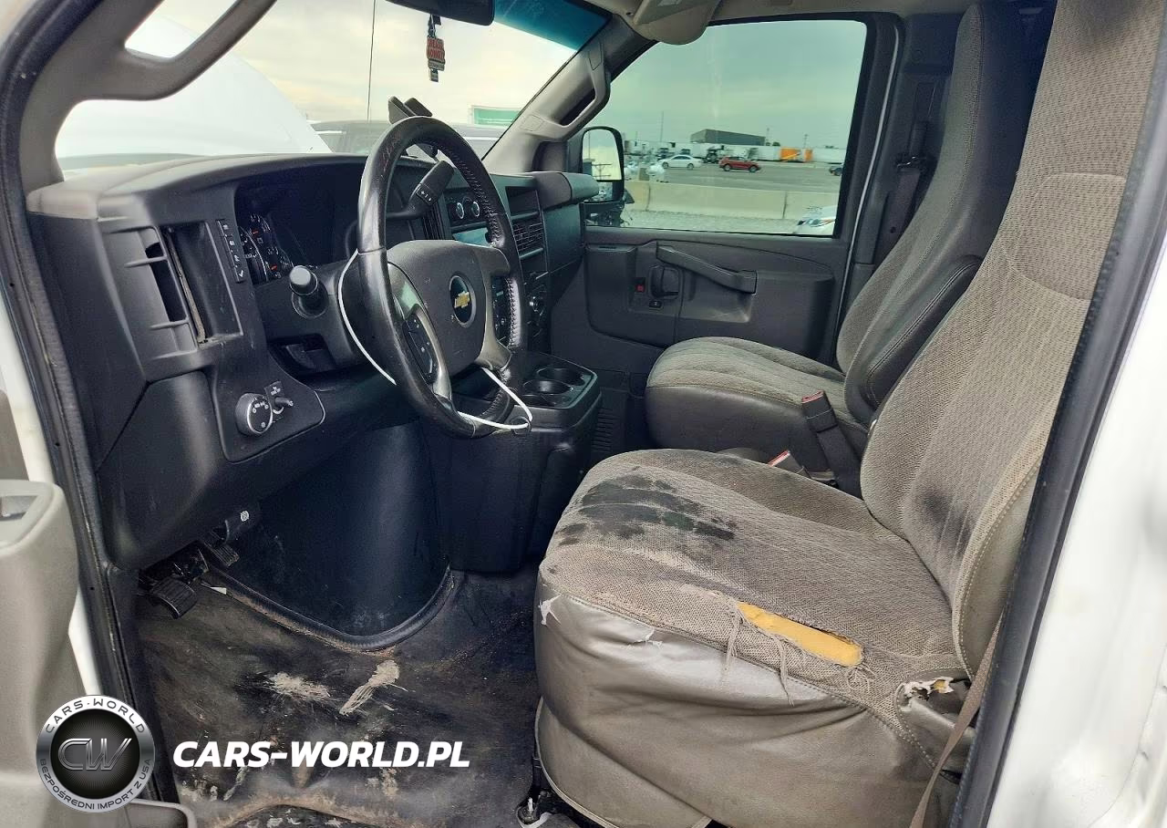 2019 Chevrolet Express G2500 VIN:1GCWGAFB0K1317729 - 7