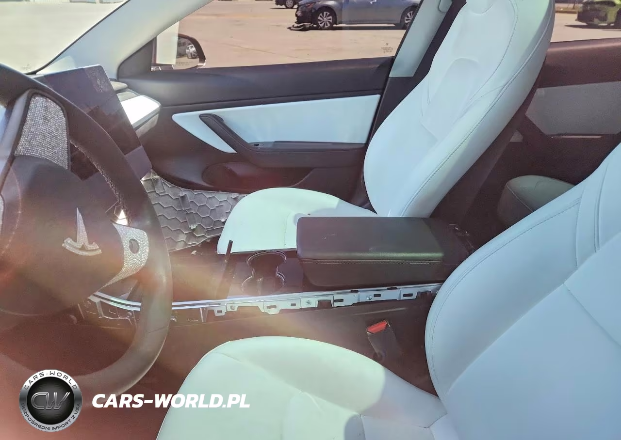 2020 Tesla Model 3 VIN:5YJ3E1EB0LF712819 - 7