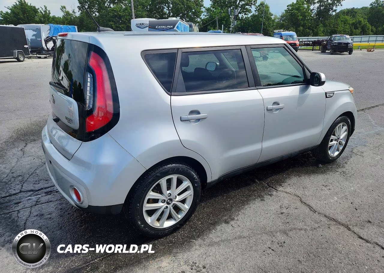 2018 Kia Soul + VIN:KNDJP3A59J7511727 - 3