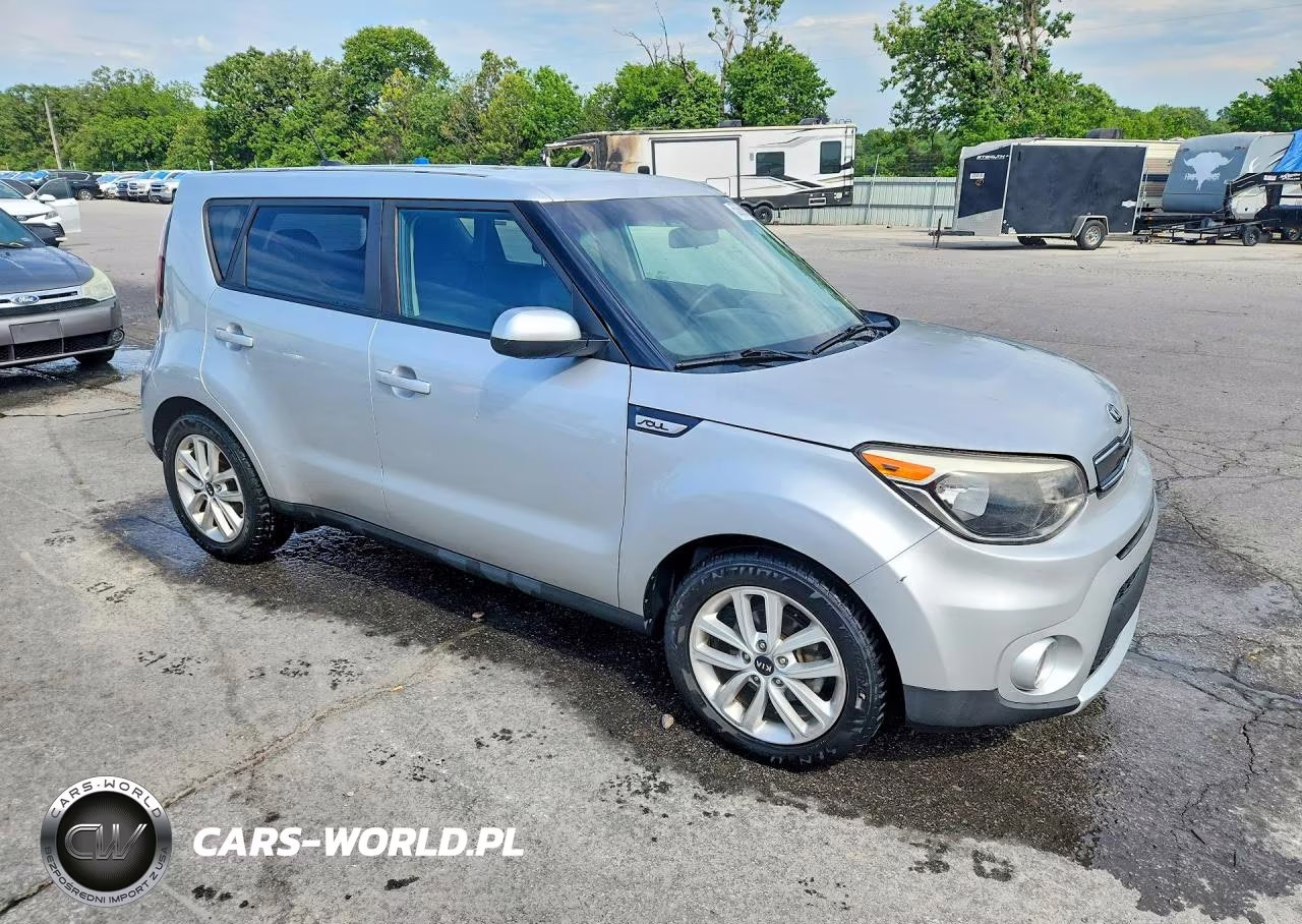 2018 Kia Soul + VIN:KNDJP3A59J7511727 - 4