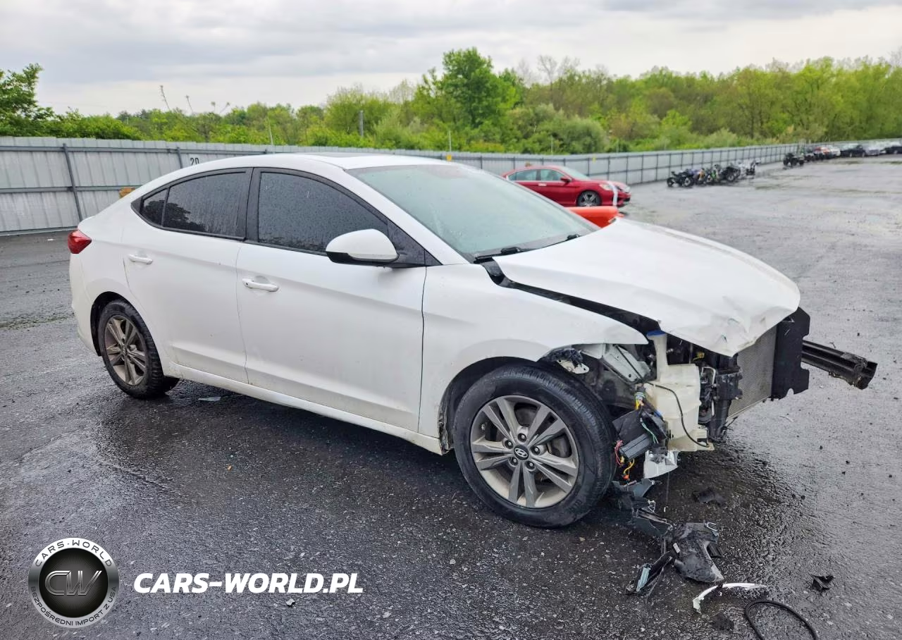 2018 Hyundai Elantra Value Edition VIN:5NPD84LF3JH367996 - 4