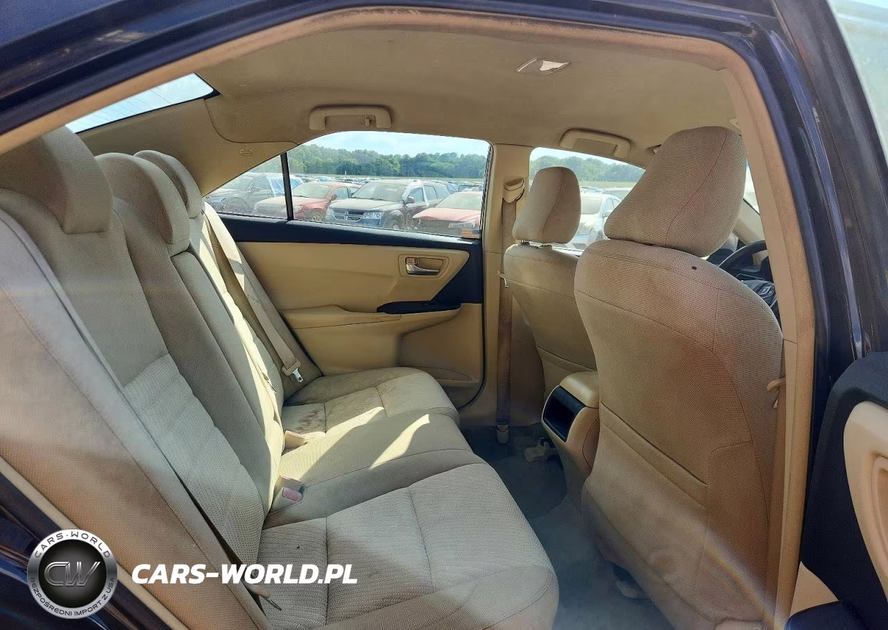 2016 Toyota Camry Le VIN:4T4BF1FKXGR559758 - 10