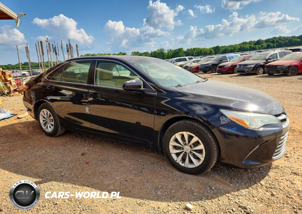2016 Toyota Camry Le VIN:4T4BF1FKXGR559758 - 4