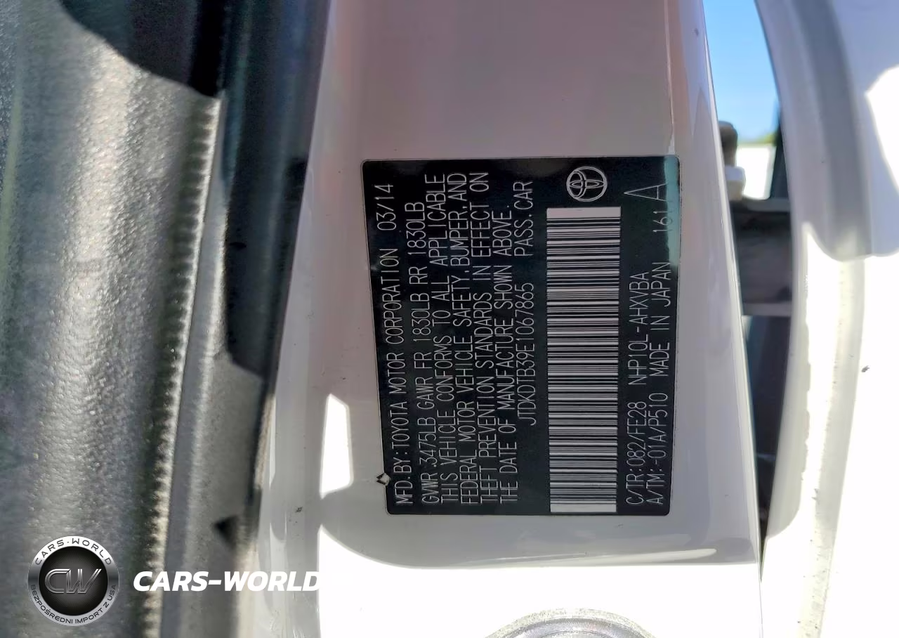 2014 Toyota Prius C One VIN:JTDKDTB39E1067865 - 12